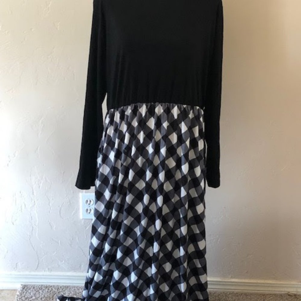 Long Sleeve Women's Buffalo Plaid Maxi Dress